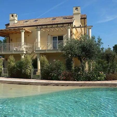 Adriatica Immobiliare - Acquatonda Lejlighed *